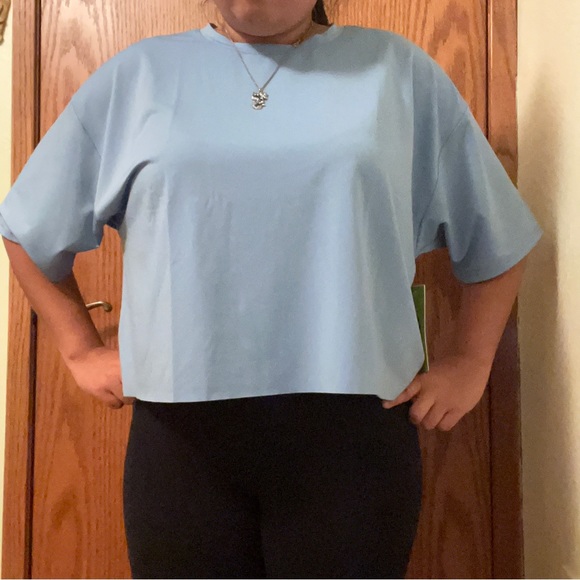 NWT Papaya Active Oversized Boxy Crop Ava Glow Tee Size Large - Picture 4 of 7